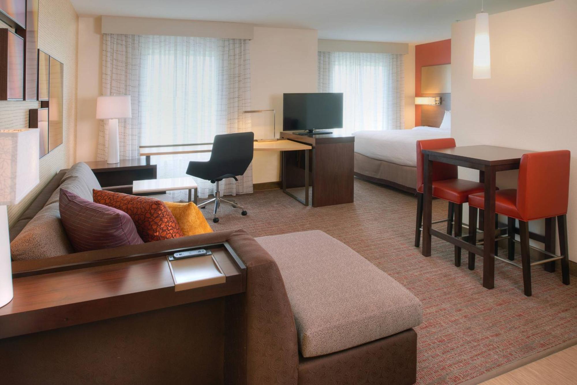 By Marriott Chicago 3* Bolingbrook